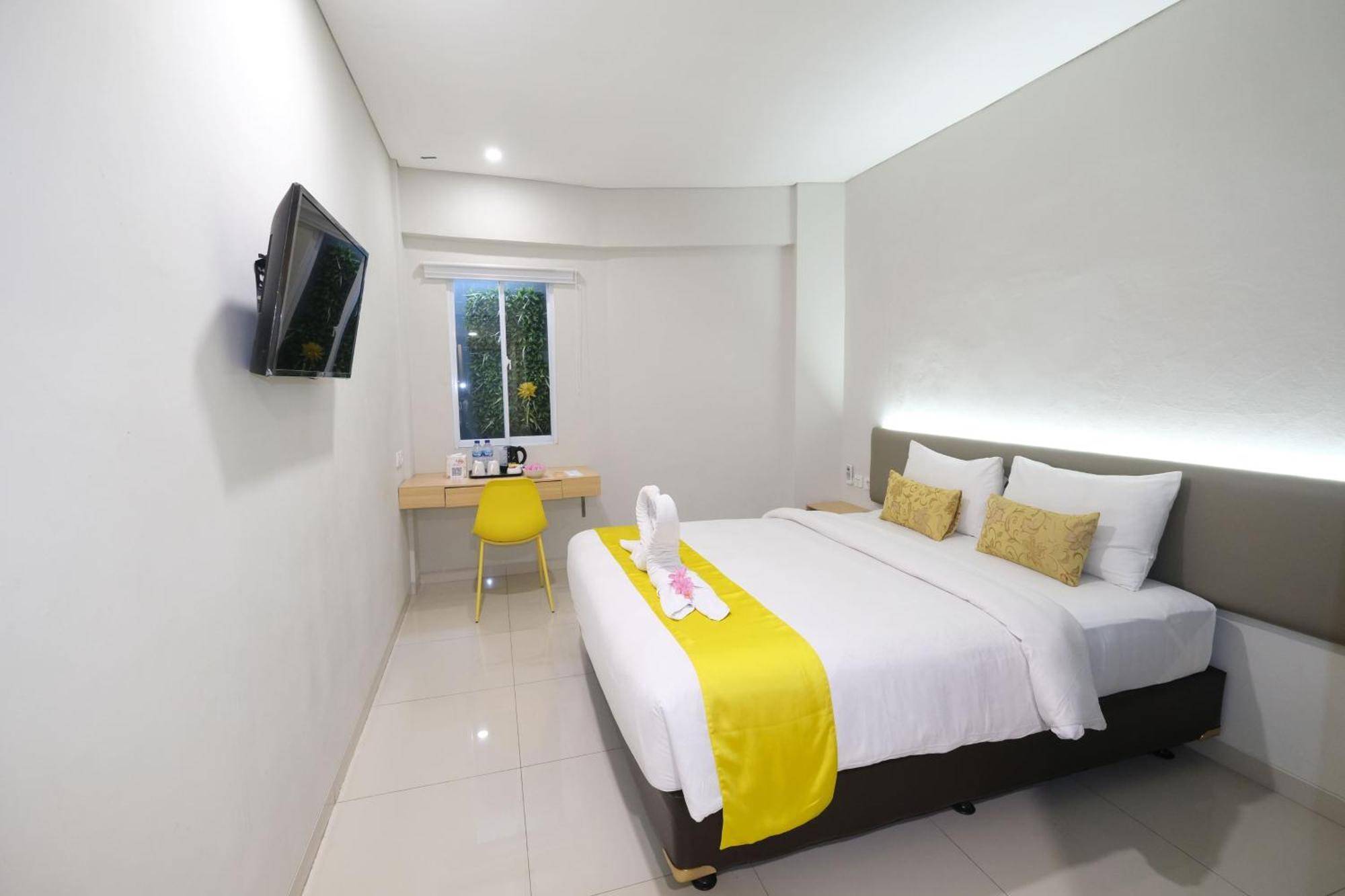 S101 Hotels Semarang Exterior foto